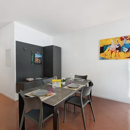 Front Apartment