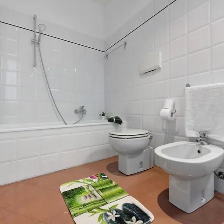 Front Apartment Domaso